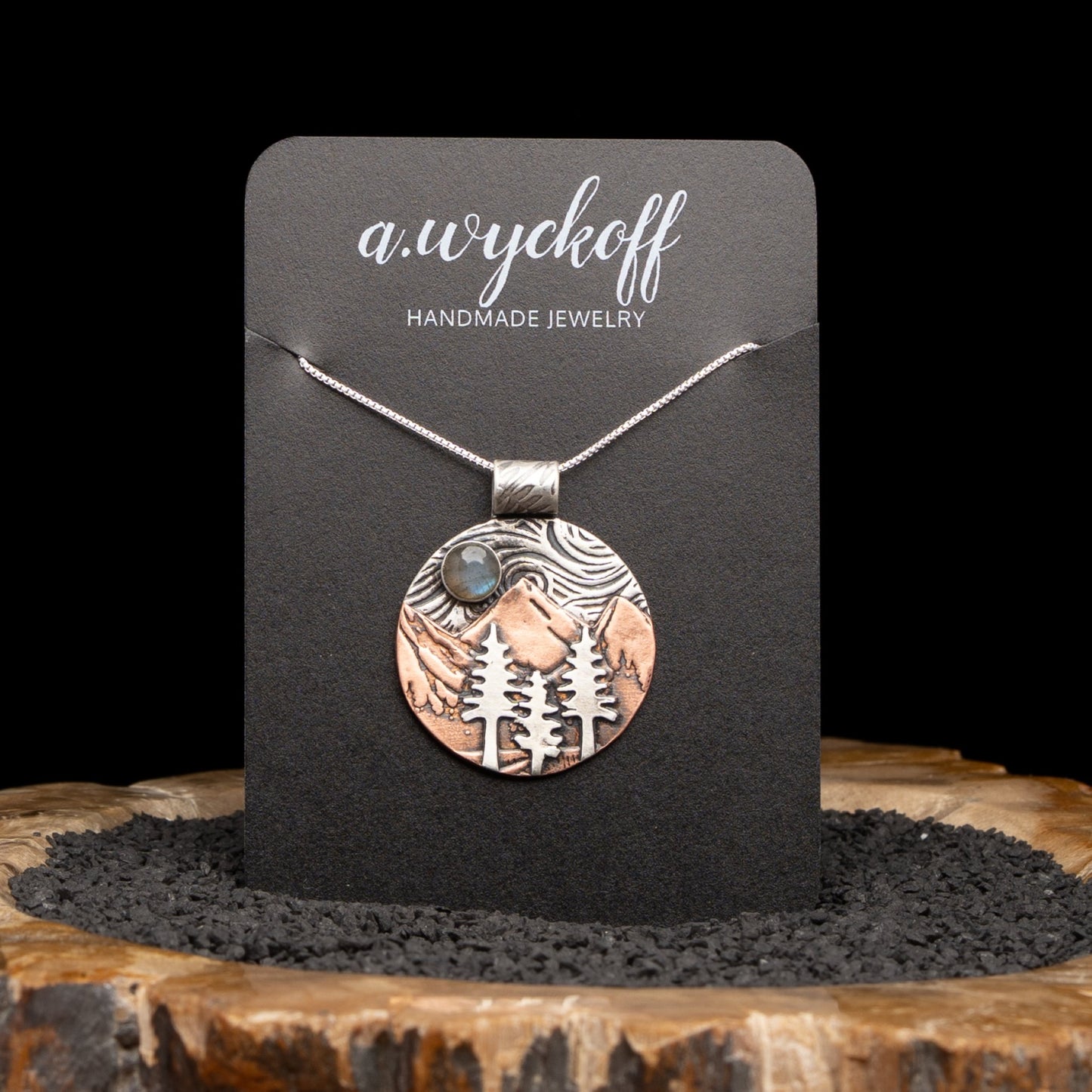 Mountain Labradorite Necklace