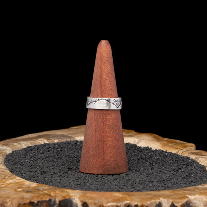 Silver Mountain Ring sz 9
