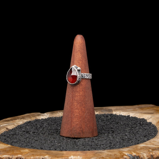 Garnet Silver Ring sz 7