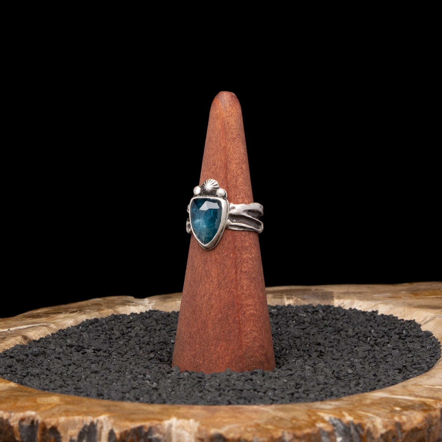 Kyanite Silver Ring sz 8.5