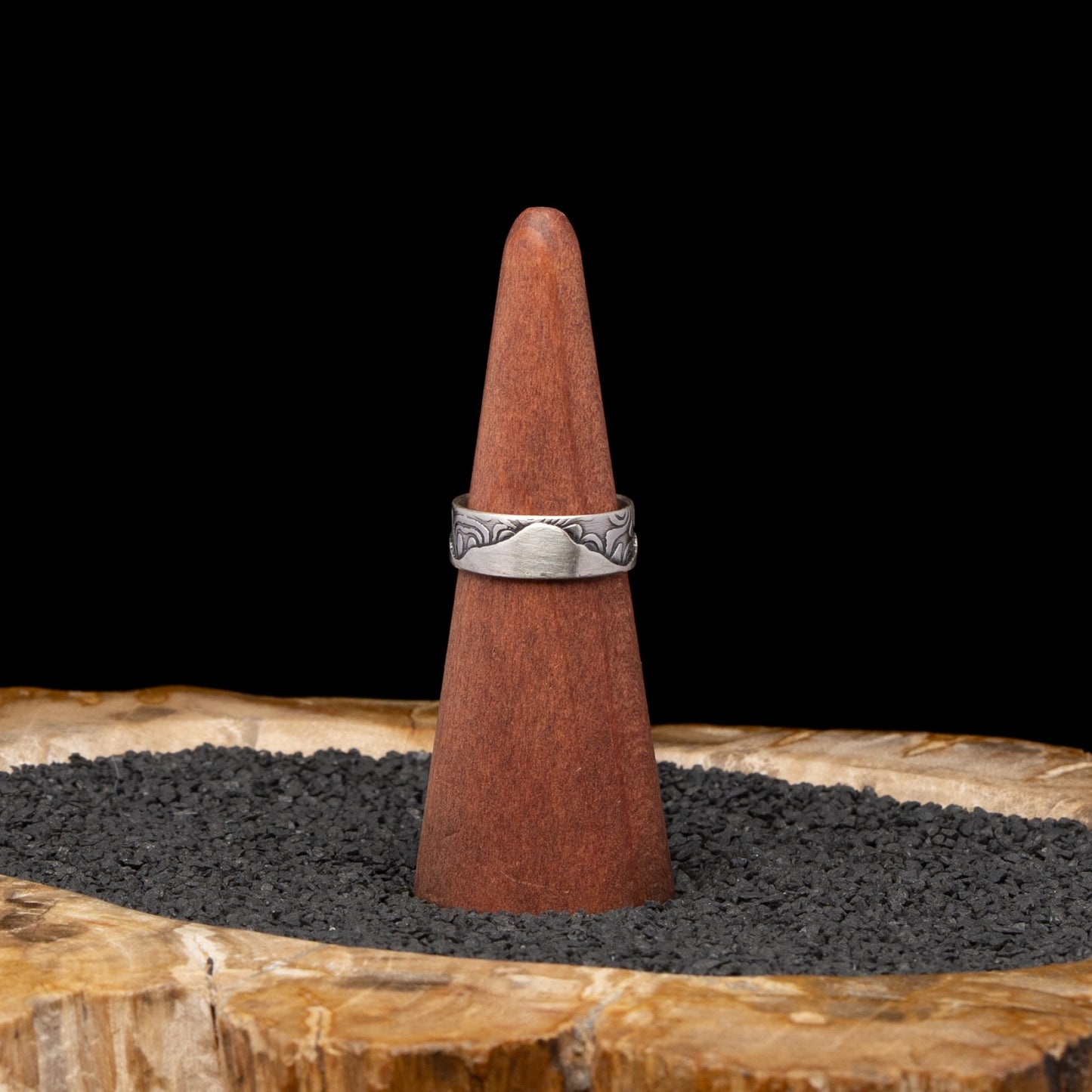 Silver Mountain Ring sz 9.25