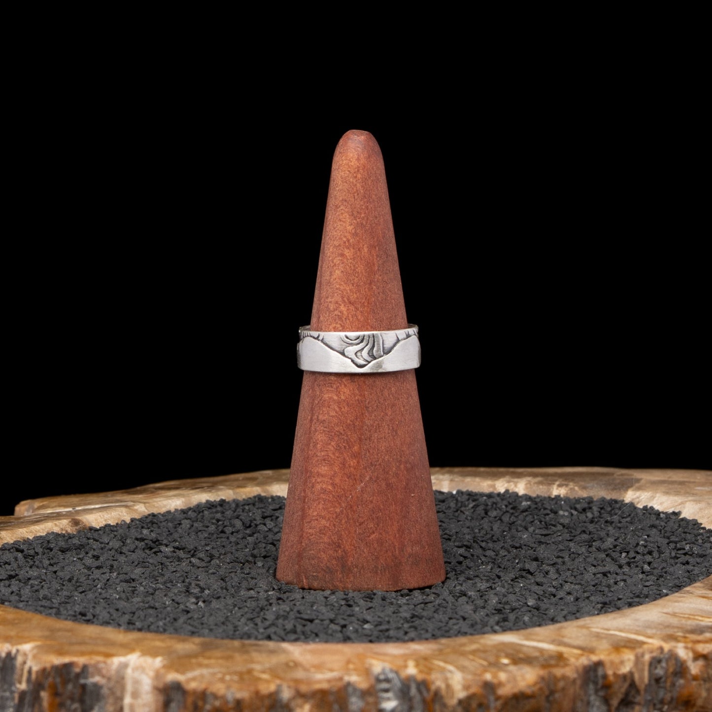 Silver Mountain Ring sz 9