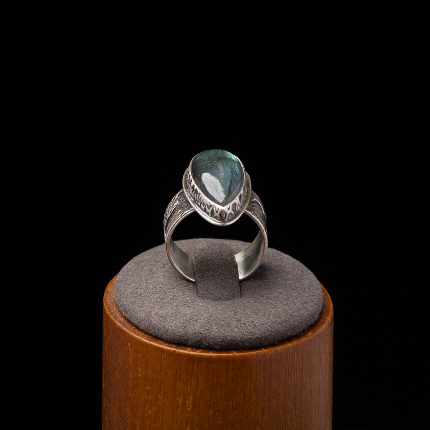 Labradorite Birch Bark Silver Ring sz 7 & 1/4