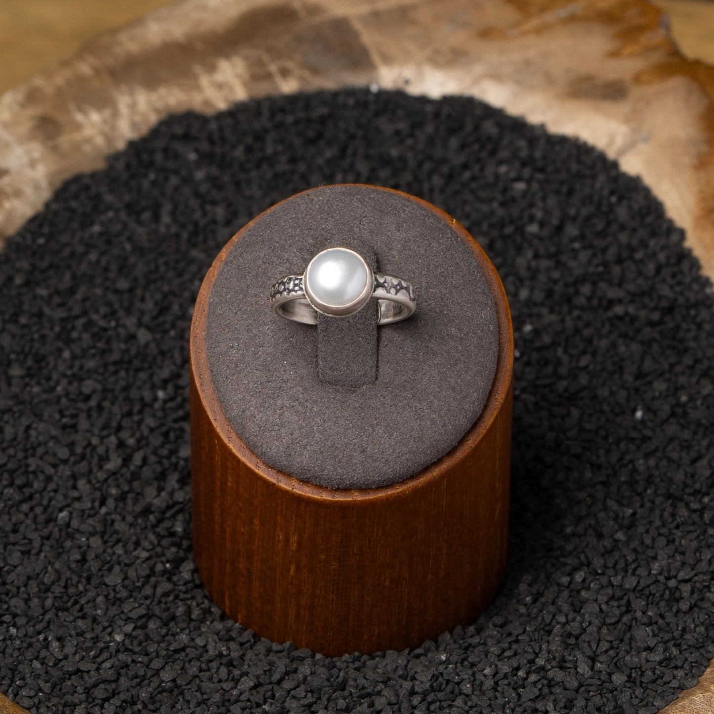 Pearl Silver Ring sz 7